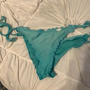 Lulu Fama cheeky bottoms